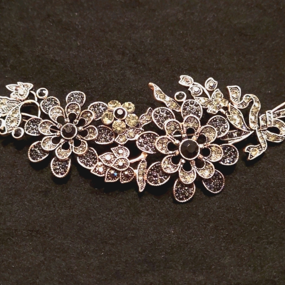 Avon statement brooch